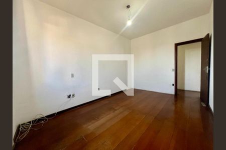 Casa à venda com 344m², 7 quartos e 2 vagasQuarto 5