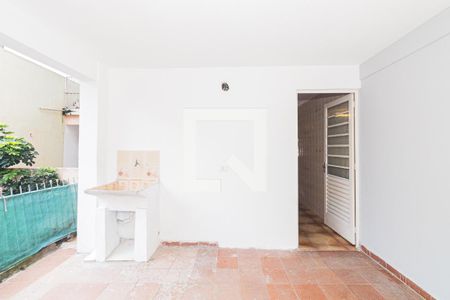 Casa para alugar com 48m², 1 quarto e sem vagaÁrea de Serviço