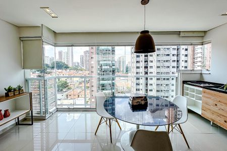 Varanda da Sala/Quarto de kitnet/studio para alugar com 1 quarto, 52m² em Vila Regente Feijó, São Paulo