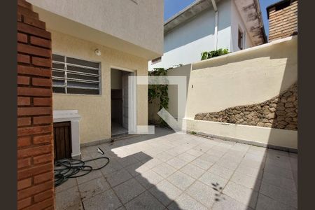 Casa à venda com 137m², 3 quartos e 2 vagasQuintal