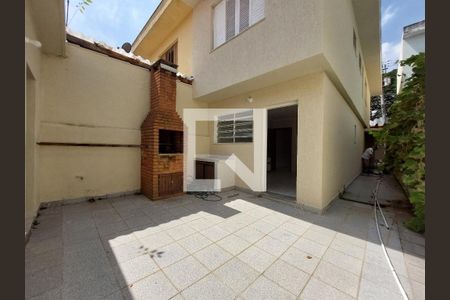 Casa à venda com 137m², 3 quartos e 2 vagasQuintal