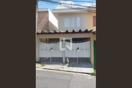 Casa à venda com 137m², 3 quartos e 2 vagasFachada