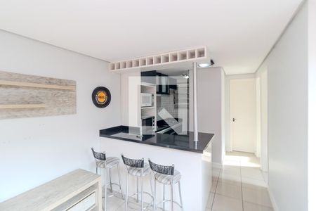 Sala/Cozinha de apartamento à venda com 2 quartos, 39m² em Mato Grande, Canoas