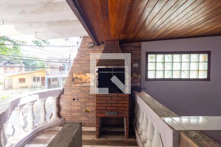 Casa à venda com 520m², 5 quartos e 2 vagas Casa à venda com 520m², 5 quartos e 2 vagasArea externa