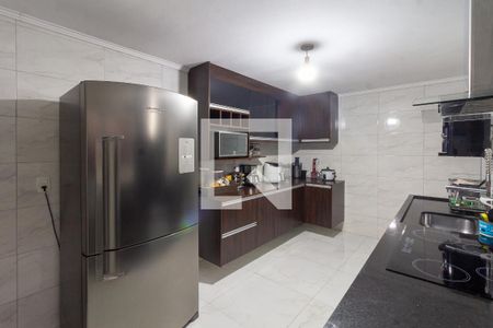 Casa à venda com 520m², 5 quartos e 2 vagas Casa à venda com 520m², 5 quartos e 2 vagasCozinha