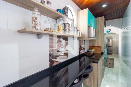 Casa à venda com 520m², 5 quartos e 2 vagas Casa à venda com 520m², 5 quartos e 2 vagasBANHEIRO