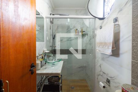 Casa à venda com 520m², 5 quartos e 2 vagas Casa à venda com 520m², 5 quartos e 2 vagasBANHEIRO