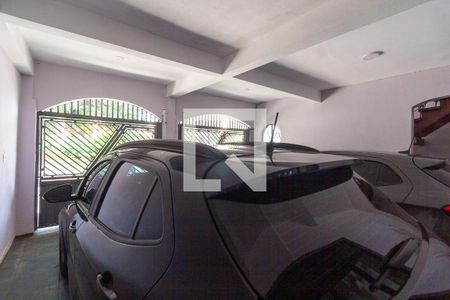 Casa à venda com 520m², 5 quartos e 2 vagas Casa à venda com 520m², 5 quartos e 2 vagasGaragem