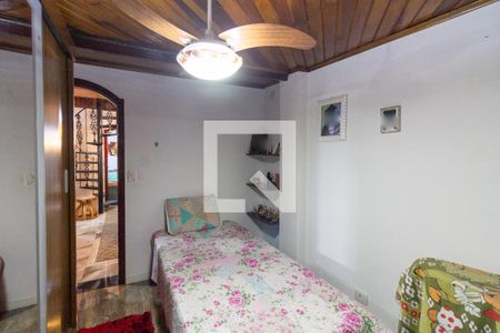 Casa à venda com 520m², 5 quartos e 2 vagas Casa à venda com 520m², 5 quartos e 2 vagasQuarto