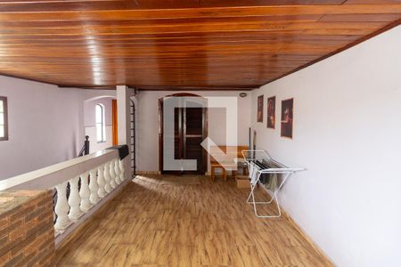 Casa à venda com 520m², 5 quartos e 2 vagas Casa à venda com 520m², 5 quartos e 2 vagasArea externa