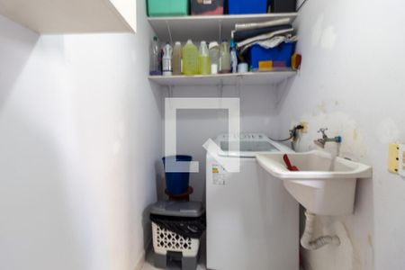 Apartamento à venda com 69m², 2 quartos e 1 vagaÁrea de Serviço