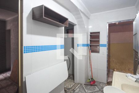 Cozinha de casa para alugar com 1 quarto, 25m² em Jardim Novo Carrão, São Paulo