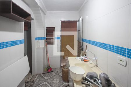 Cozinha de casa para alugar com 1 quarto, 25m² em Jardim Novo Carrão, São Paulo