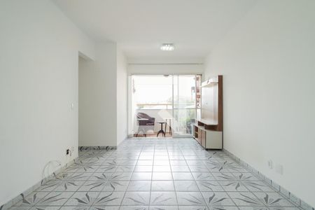 Apartamento à venda com 65m², 2 quartos e 1 vagaSala