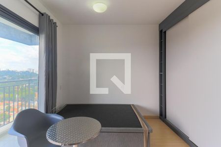 Sala/Quarto de kitnet/studio para alugar com 1 quarto, 27m² em Santo Amaro, São Paulo