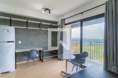 Sala/Quarto de kitnet/studio para alugar com 1 quarto, 27m² em Santo Amaro, São Paulo