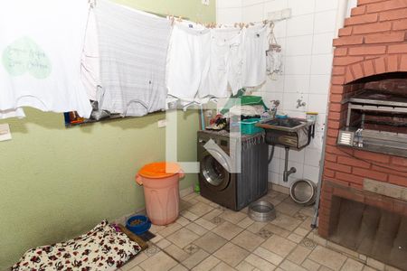 Casa de condomínio à venda com 160m², 3 quartos e 2 vagas Casa de condomínio à venda com 160m², 3 quartos e 2 vagasÁrea de Serviço