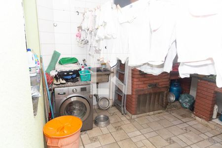 Casa de condomínio à venda com 160m², 3 quartos e 2 vagas Casa de condomínio à venda com 160m², 3 quartos e 2 vagasÁrea de Serviço