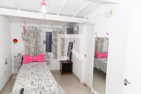 Casa de condomínio à venda com 160m², 3 quartos e 2 vagas Casa de condomínio à venda com 160m², 3 quartos e 2 vagasSuíte 3