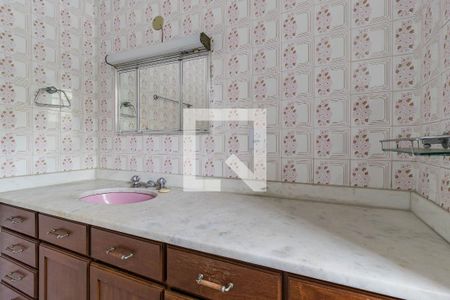 Casa para alugar com 219m², 3 quartos e 5 vagasBanheiro da Suite