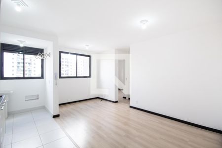 Sala de apartamento para alugar com 2 quartos, 44m² em Industrial Centro, Osasco