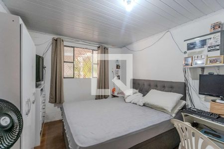 Quarto 1 de casa para alugar com 2 quartos, 27m² em Coronel Aparício Borges, Porto Alegre