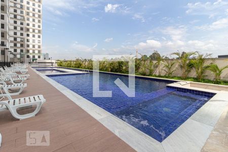 Apartamento à venda com 36m², 2 quartos e 1 vaga Apartamento à venda com 36m², 2 quartos e 1 vagaÁrea comum - Piscina