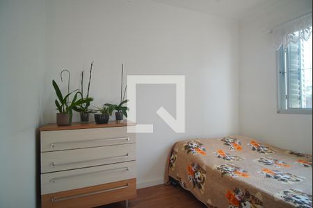 Quarto 1 de apartamento para alugar com 2 quartos, 49m² em Sarandi, Porto Alegre