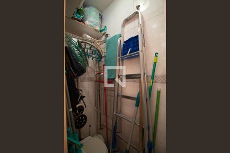 Apartamento à venda com 103m², 3 quartos e 1 vagaÁrea de serviço - banheiro