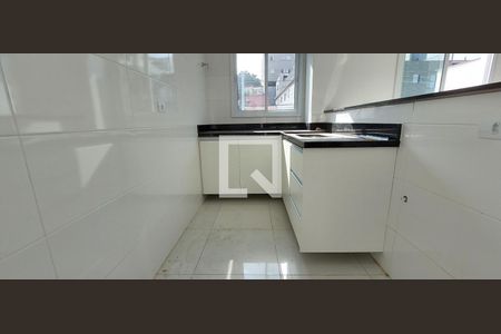 Casa à venda com 163m², 3 quartos e 6 vagas Casa à venda com 163m², 3 quartos e 6 vagasCozinha