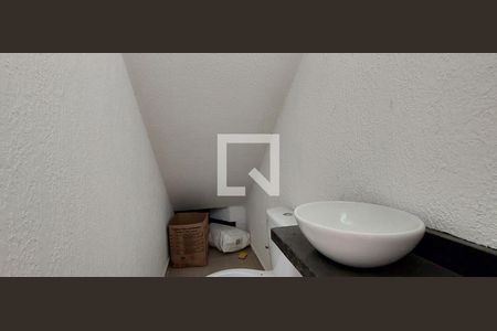 Casa à venda com 163m², 3 quartos e 6 vagas Casa à venda com 163m², 3 quartos e 6 vagasLavabo 2