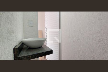 Casa à venda com 163m², 3 quartos e 6 vagas Casa à venda com 163m², 3 quartos e 6 vagasLavabo 2