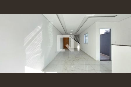 Sala de casa para alugar com 3 quartos, 163m² em Vila Curuçá, Santo André