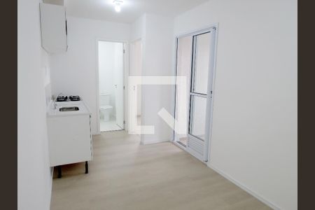 Sala/Cozinha de apartamento para alugar com 2 quartos, 33m² em Vila Guedes, São Paulo
