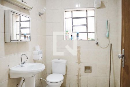 Casa à venda com 300m², 3 quartos e 3 vagas Casa à venda com 300m², 3 quartos e 3 vagasBanheiro