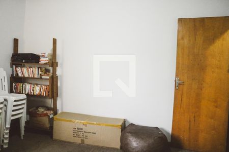 Casa à venda com 300m², 3 quartos e 3 vagas Casa à venda com 300m², 3 quartos e 3 vagasQuarto 2