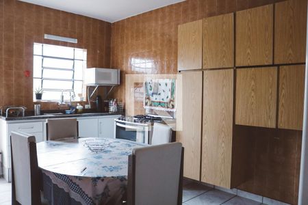 Casa à venda com 300m², 3 quartos e 3 vagas Casa à venda com 300m², 3 quartos e 3 vagasCozinha