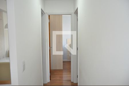 Corredor de apartamento para alugar com 2 quartos, 51m² em Del Castilho, Rio de Janeiro