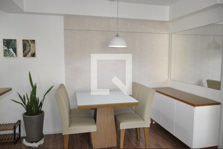 Sala de apartamento para alugar com 2 quartos, 51m² em Del Castilho, Rio de Janeiro