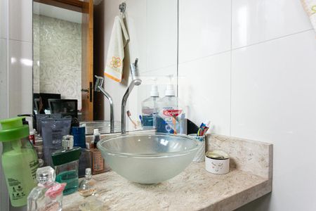 Casa de condomínio à venda com 120m², 2 quartos e 2 vagasBanheiro da Suíte 1