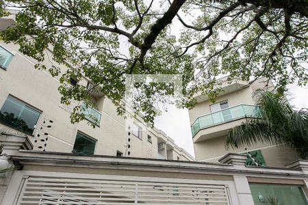 Casa de condomínio à venda com 120m², 2 quartos e 2 vagasFachada