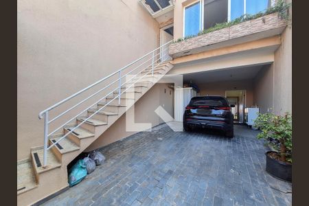 Casa à venda com 210m², 3 quartos e 2 vagas Casa à venda com 210m², 3 quartos e 2 vagasGaragem