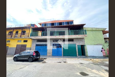 Casa à venda com 360m², 4 quartos e 2 vagasFachada