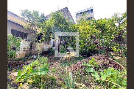 Casa à venda com 360m², 4 quartos e 2 vagasÁrea comum