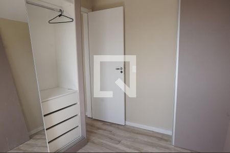 Quarto 2 de apartamento para alugar com 2 quartos, 41m² em Vila Zat, São Paulo