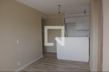 Sala de apartamento para alugar com 2 quartos, 41m² em Vila Zat, São Paulo