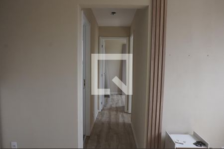 Corredor de apartamento para alugar com 2 quartos, 41m² em Vila Zat, São Paulo