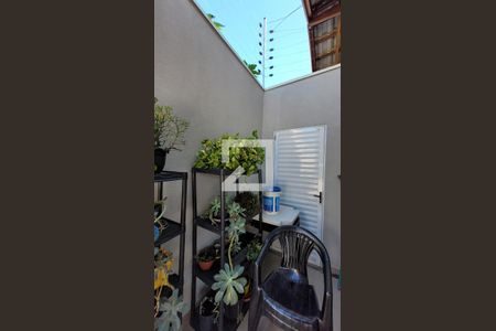 Casa à venda com 400m², 3 quartos e 2 vagas Casa à venda com 400m², 3 quartos e 2 vagasHorta Vertical