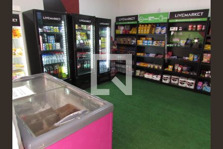 Apartamento para alugar com 36m², 2 quartos e 1 vagaConveniência