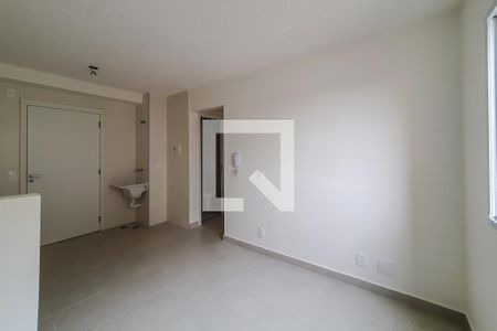 Sala/Cozinha/Área de Serviço de apartamento para alugar com 2 quartos, 32m² em Cambuci, São Paulo